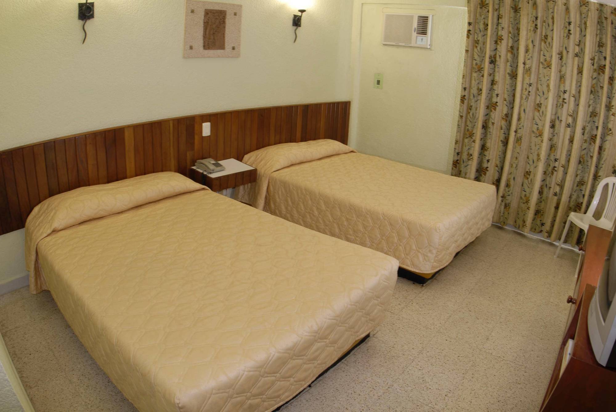Hotel Batab Канкун Экстерьер фото